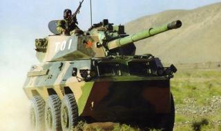 E100装什么配件好 e100突击炮